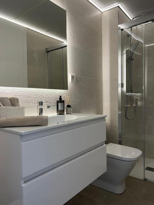 Apartamento 1ª Linea De Playa - Con Piscina Y Parking Playa de Gandia Eksteriør billede