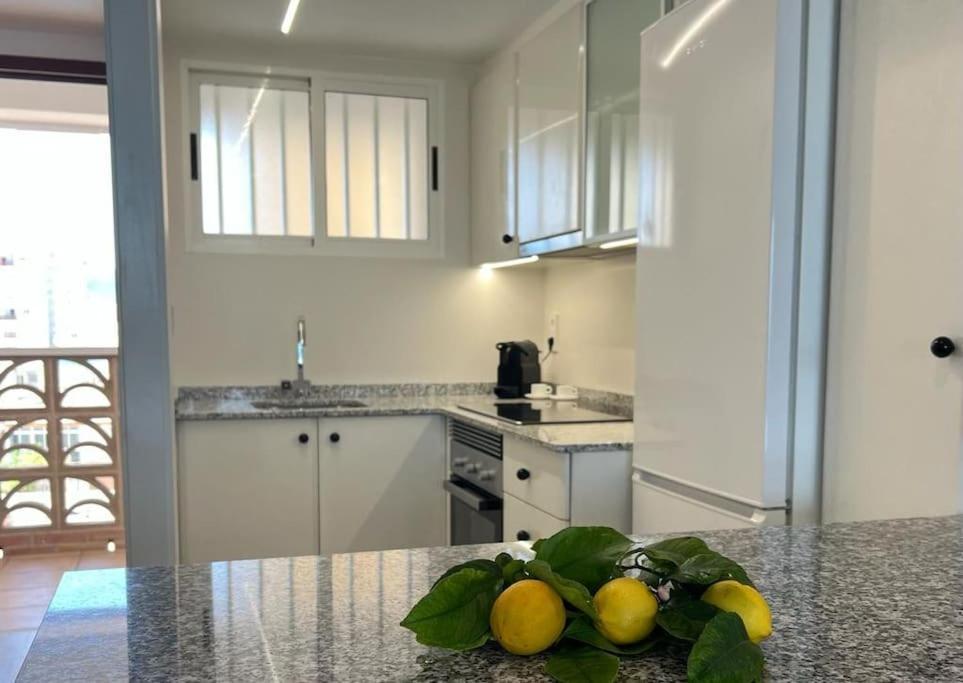 Apartamento 1ª Linea De Playa - Con Piscina Y Parking Playa de Gandia Eksteriør billede